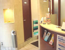 二宮歯科　受付写真